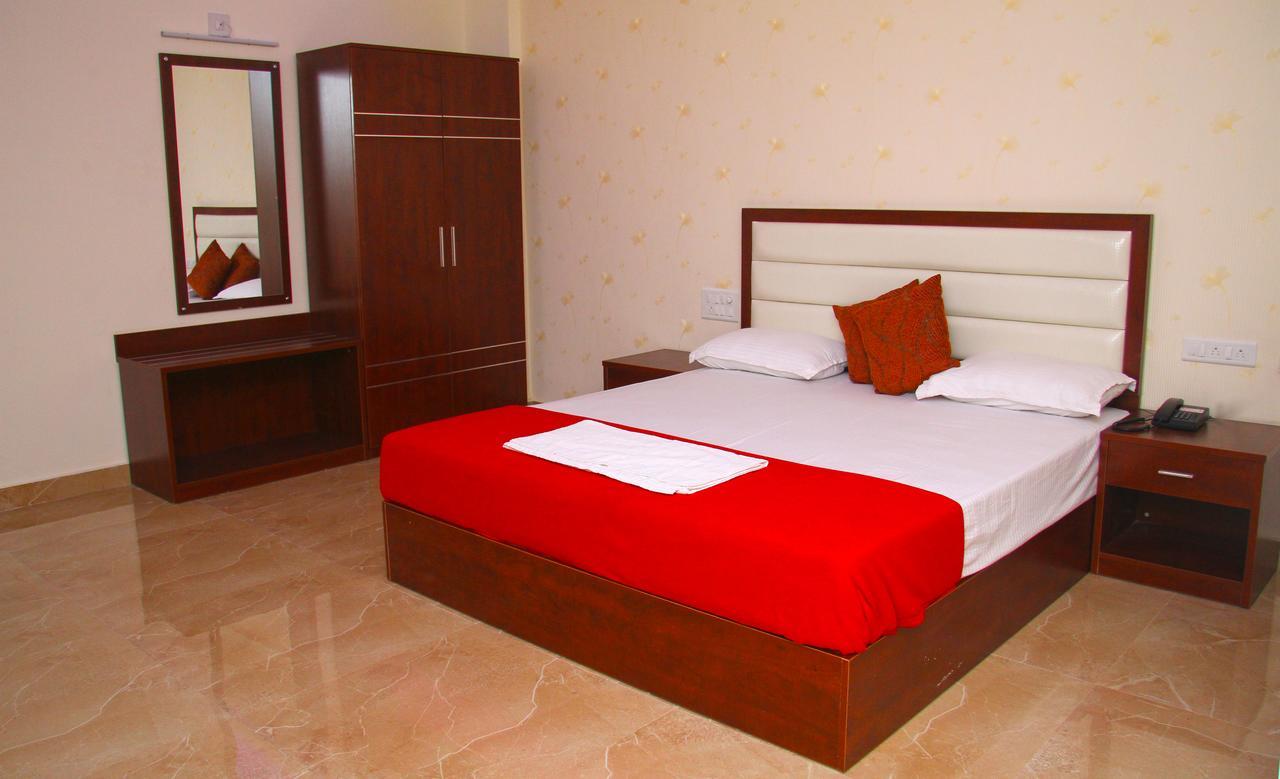 Hotel Kateel International Karkal ภายนอก รูปภาพ