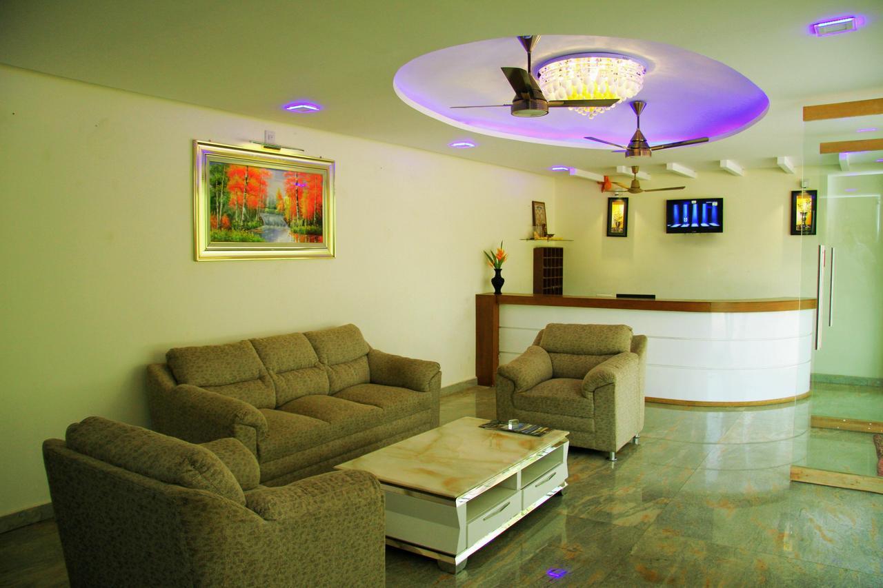 Hotel Kateel International Karkal ภายนอก รูปภาพ